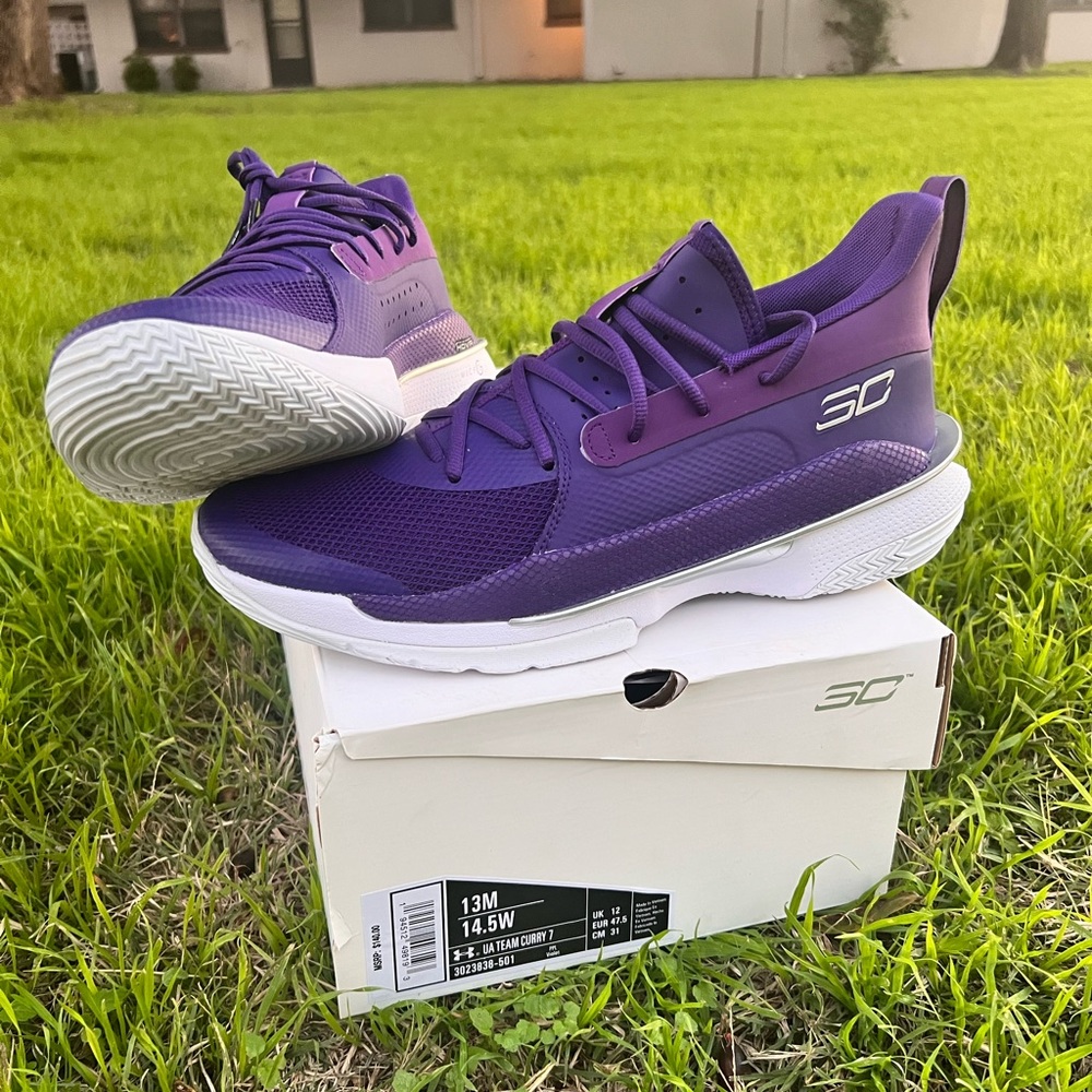 COPY - Curry 7 TEAM Edition, never been worn